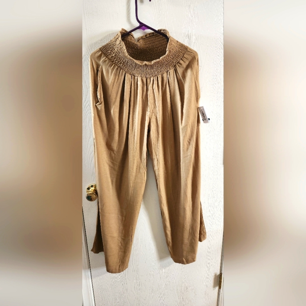 NWT Taupe linen blend wide leg pants